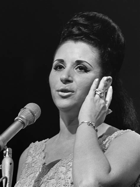 Lucille Starr .